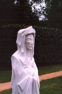 Notre Dame, Ceuppens-Uytersprot garden Hasselt Be - 1998, Marmor, 175cm