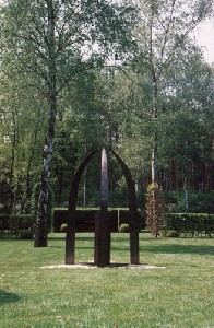 Tribute to the Trinity - Hasselt (Belgium) - 1995, bronze, 270 cm